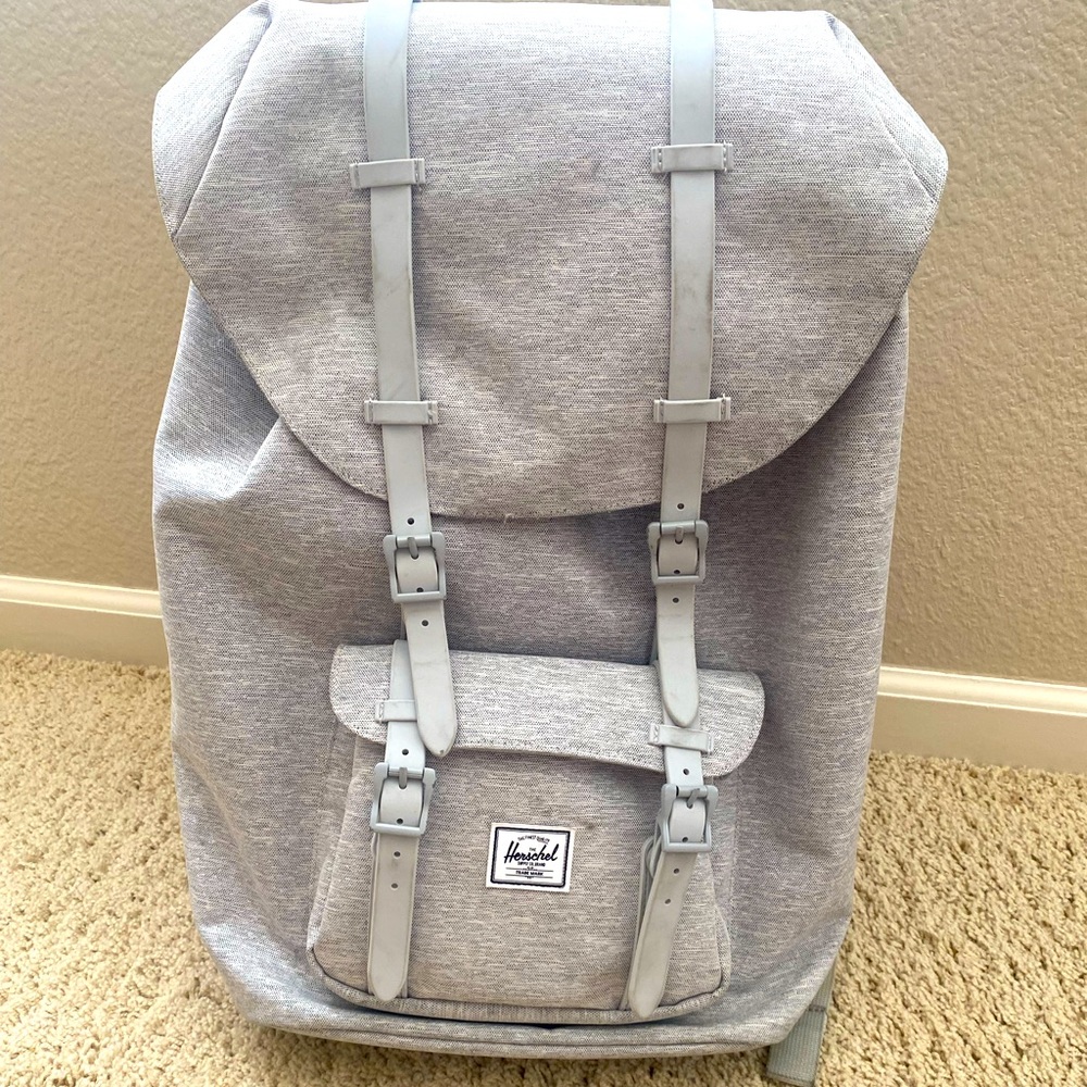 Herschel little America backpack